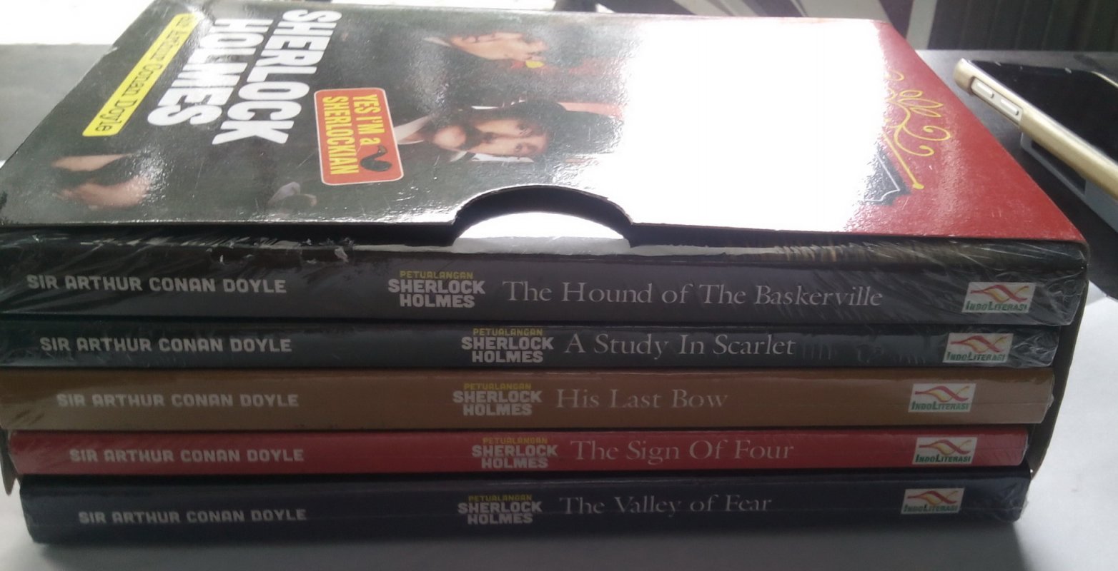 Cover Belakang Buku Koleksi Lengkap Novel Petualangan Sherlock Holmes