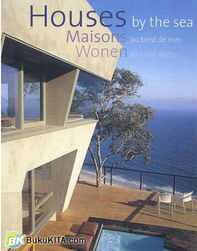 Cover Buku HOUSES BY THE SEA