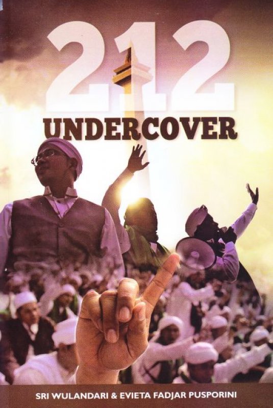 Cover Buku 212 Undercover