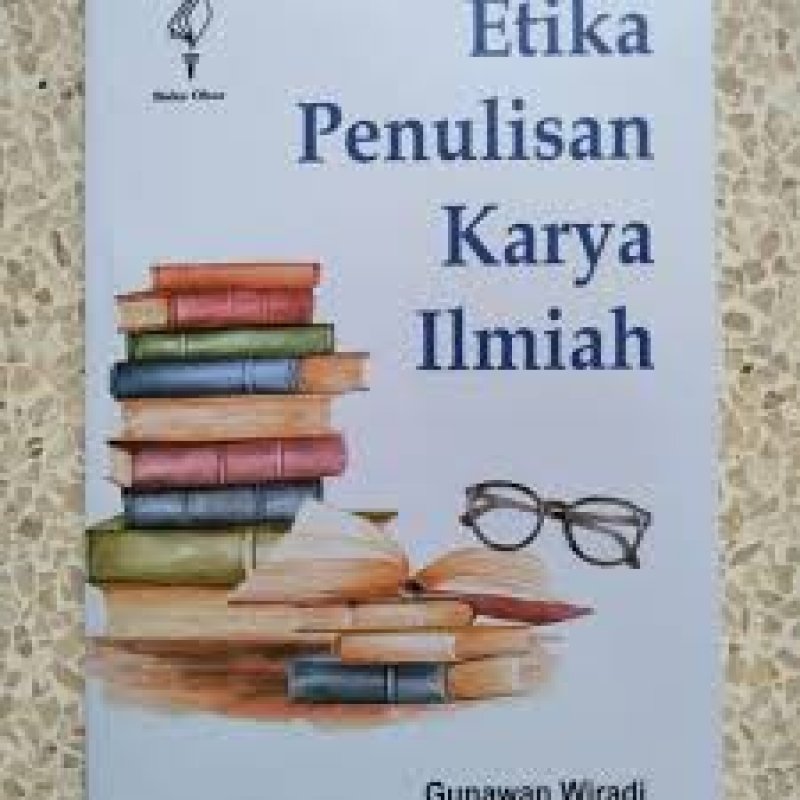 Cover Buku Etika Penulisan Karya Ilmiah
