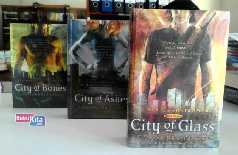 Cover Buku paket superstar 2 (City of Bones+City of Ashes+City of Glass)