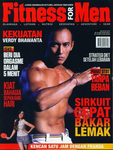 Cover Buku Majalah Fitness For Men Edisi Agustus 2015