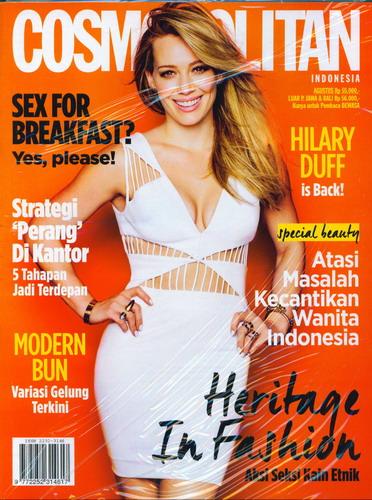 Cover Buku Majalah Cosmopolitan Edisi 216 | Agustus 2015 