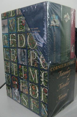 Cover Buku Box Set Cornelia Funke (Isi box: Inkheart; Inkspell; Inkdeath)