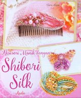 Aksesori Manik Dengan Shibori Silk