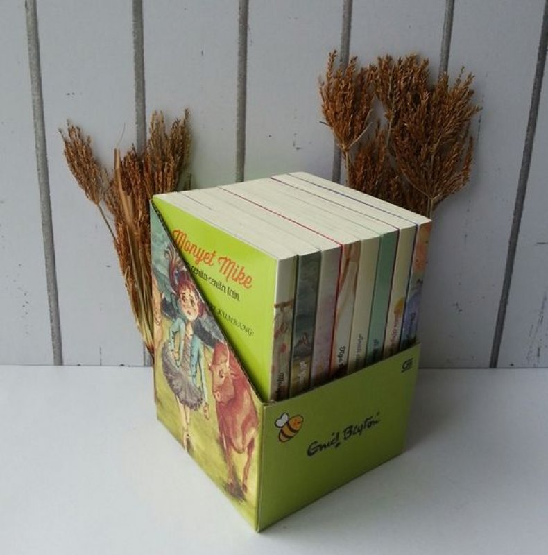 Cover Buku Box Set Kumbang