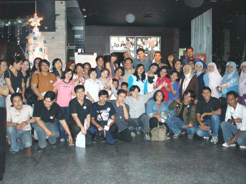 Foto Bareng Sebagian Peserta Gathering (2)